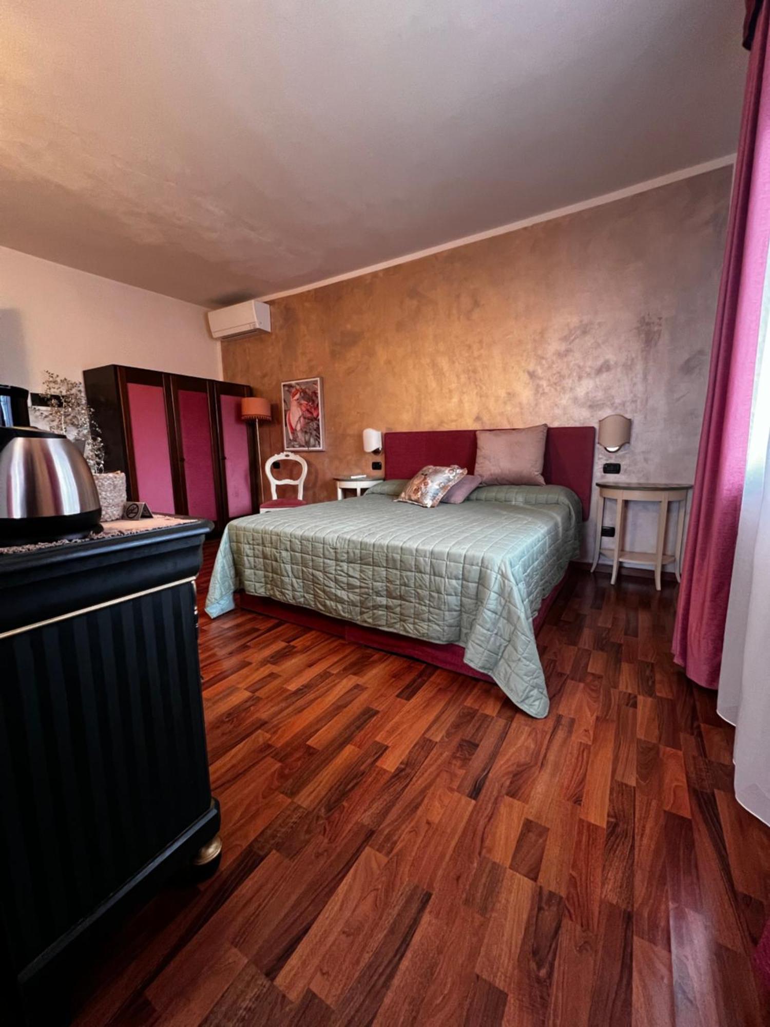 Welcome Traveller Frida'S Rooms Caprino Veronese Ngoại thất bức ảnh